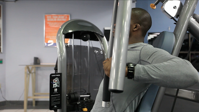 Machine Chest Press 4